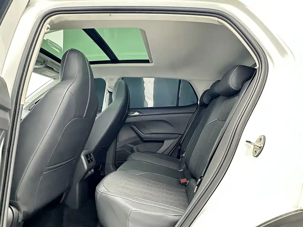 Volkswagen T-Cross — миниатюра 5