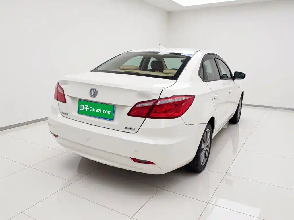 Changan Eado — миниатюра 6