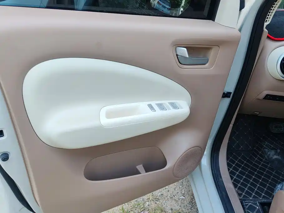 Wuling MINIEV — миниатюра 7