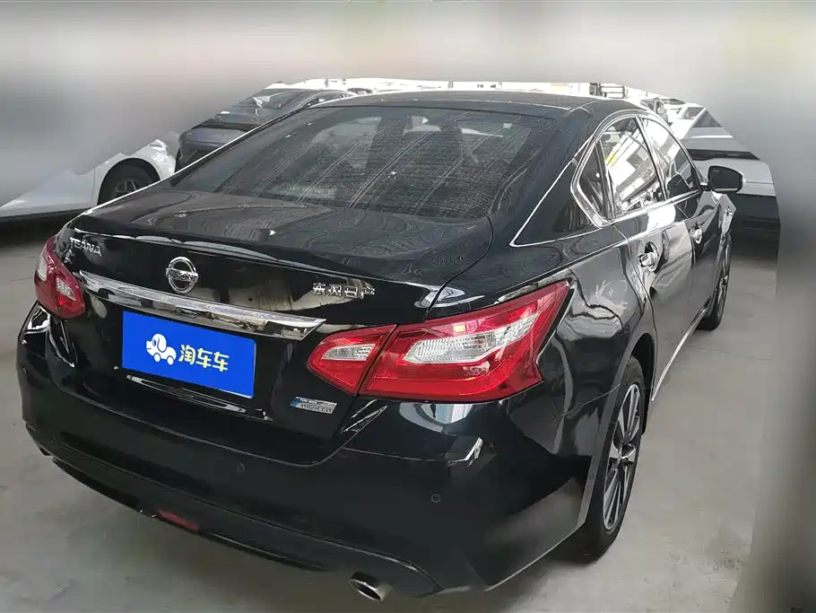 Nissan Altima 2016 2.0L XL-Upper