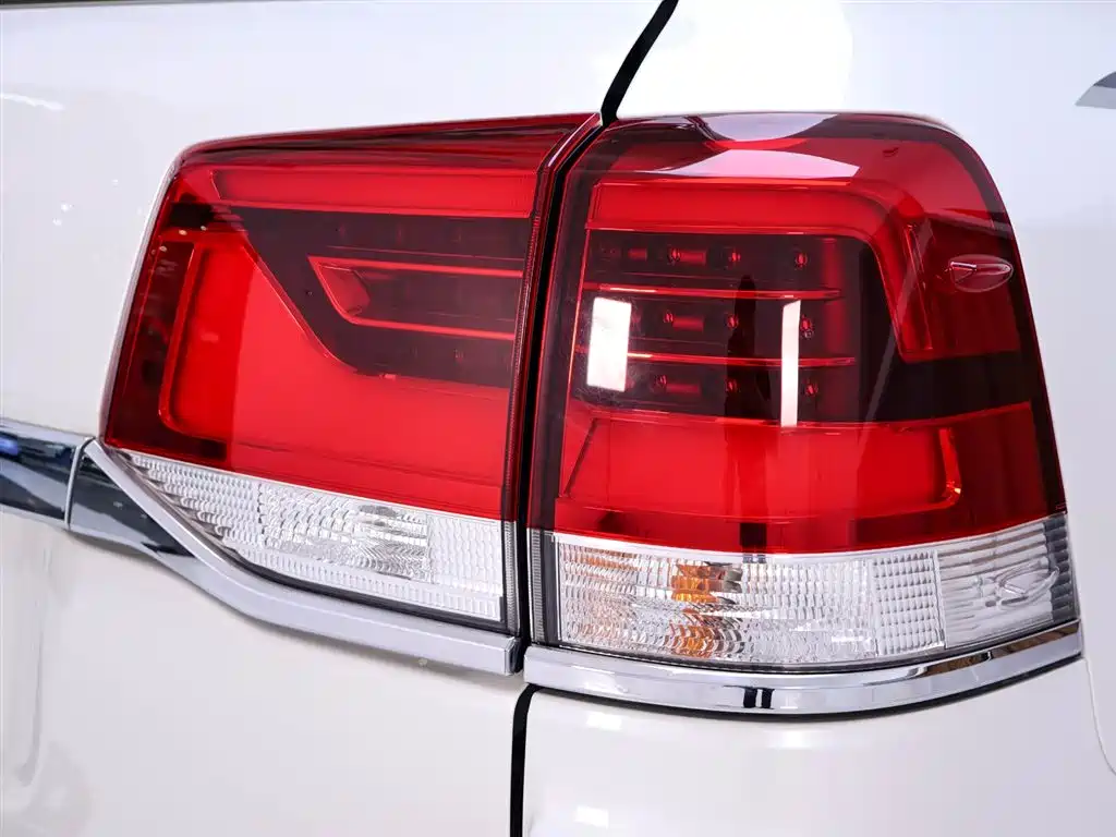 Toyota Land Cruiser 2019 4.0L GX-R