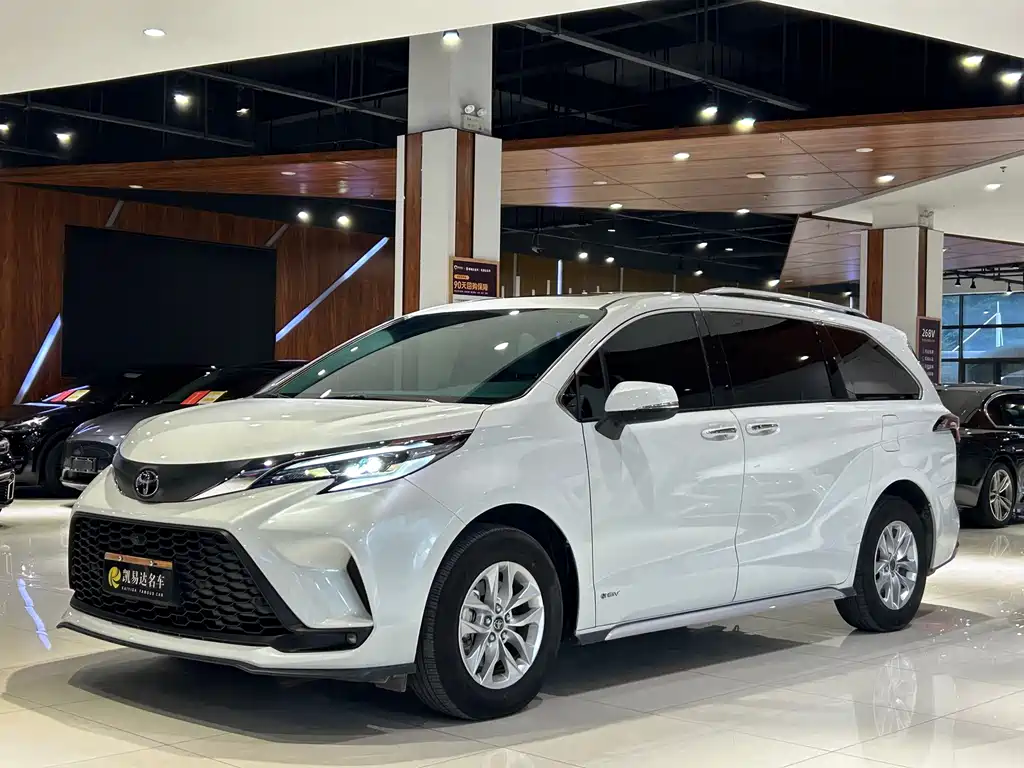 Toyota Granvia — миниатюра 2