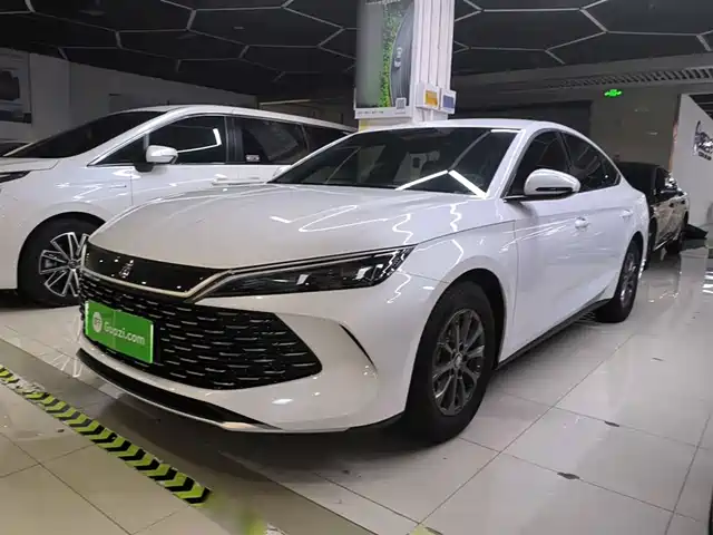 2025 BYD Qin