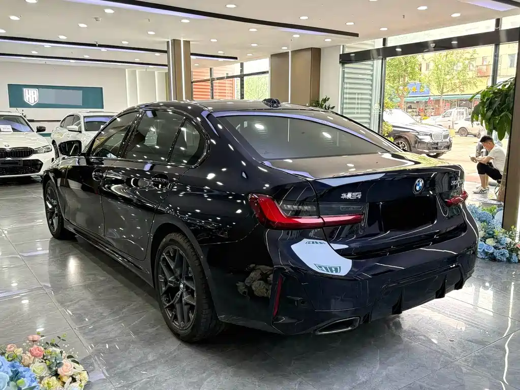BMW 3 Series 3 2025 330Li M Sport