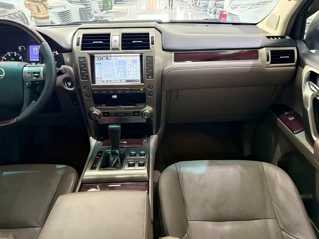 Lexus GX — миниатюра 15