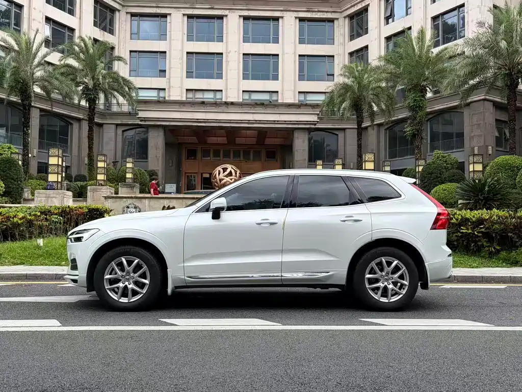 Volvo XC60 — миниатюра 5