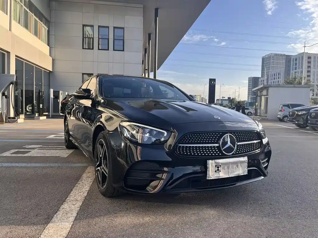 Mercedes-Benz E-Class (Import) — миниатюра 3