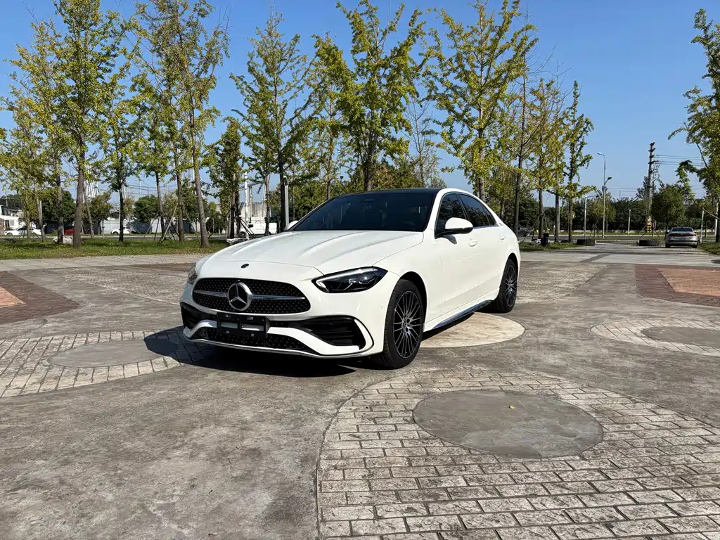 Mercedes-Benz C-Class — миниатюра 3