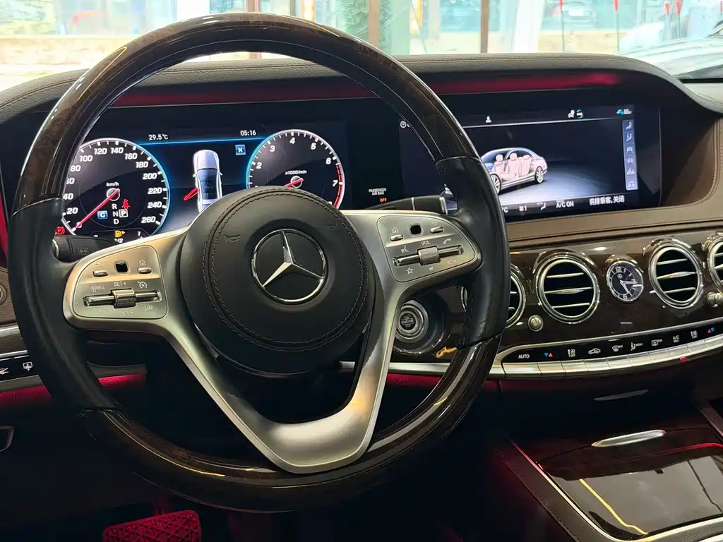 Mercedes-Benz S-Class — миниатюра 7