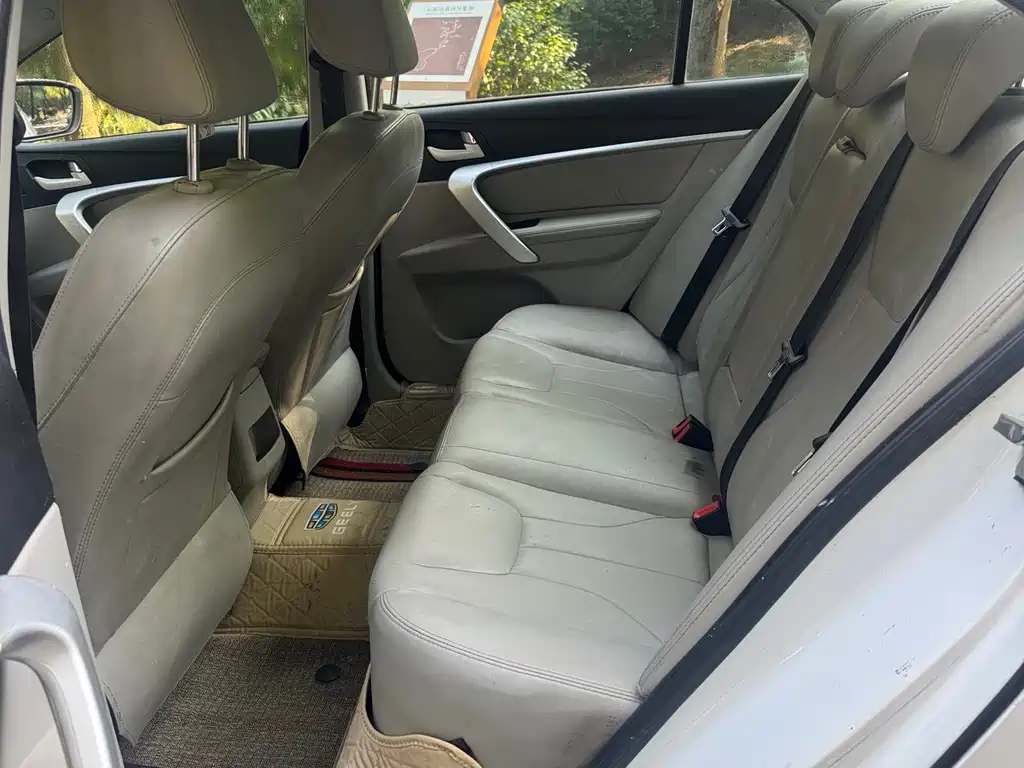 Geely Emgrand — миниатюра 11