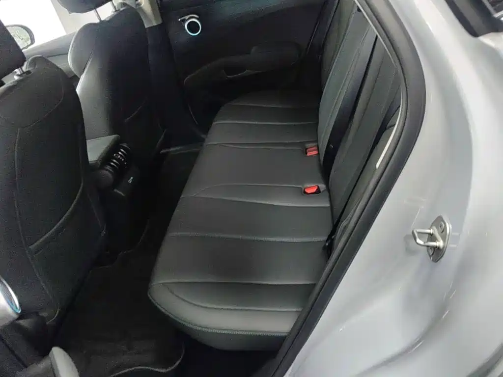 BYD Yuan Plus — миниатюра 17