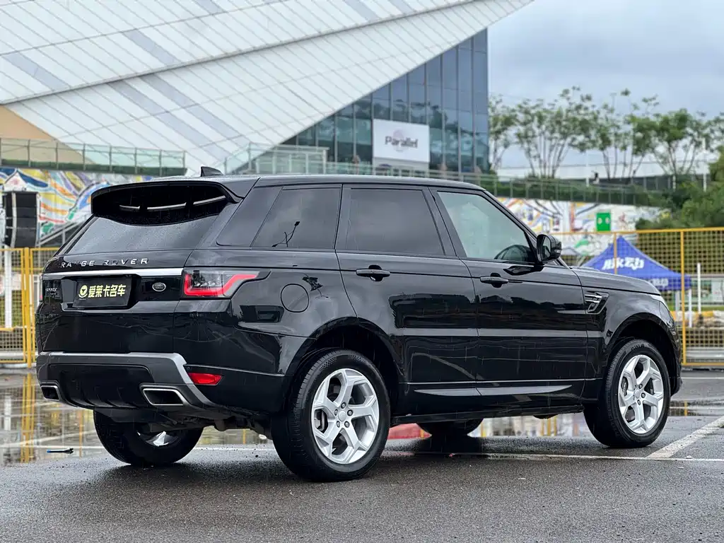 Land Rover Sport PHEV — миниатюра 6
