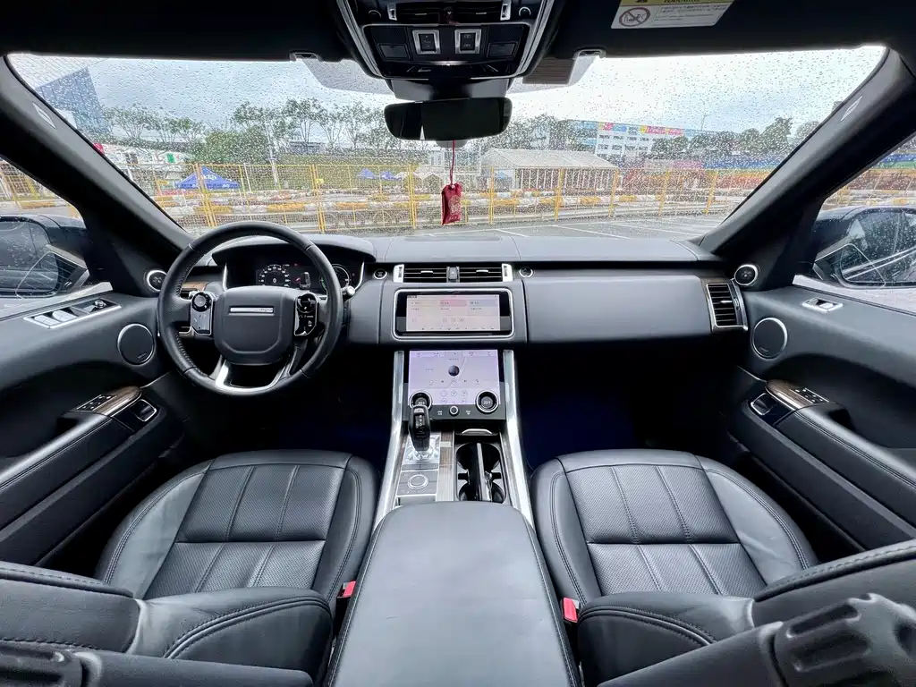 Land Rover Sport PHEV — миниатюра 8