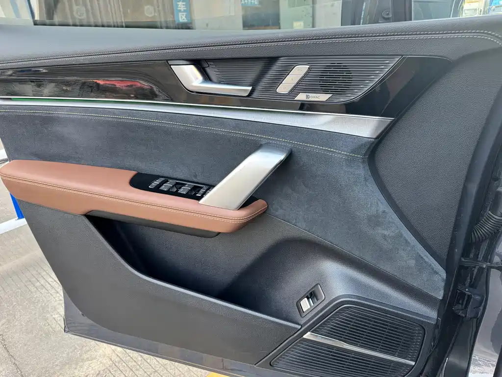 BYD Tang New Energy — миниатюра 22