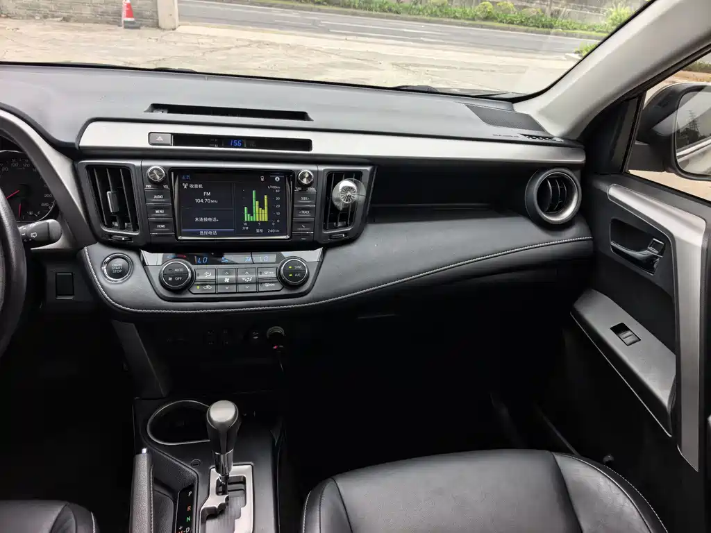 TOYOTA RAV4 RONGFANG