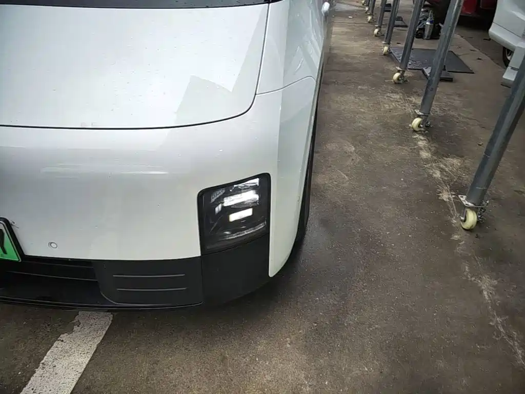 Li Auto Li MEGA — миниатюра 24