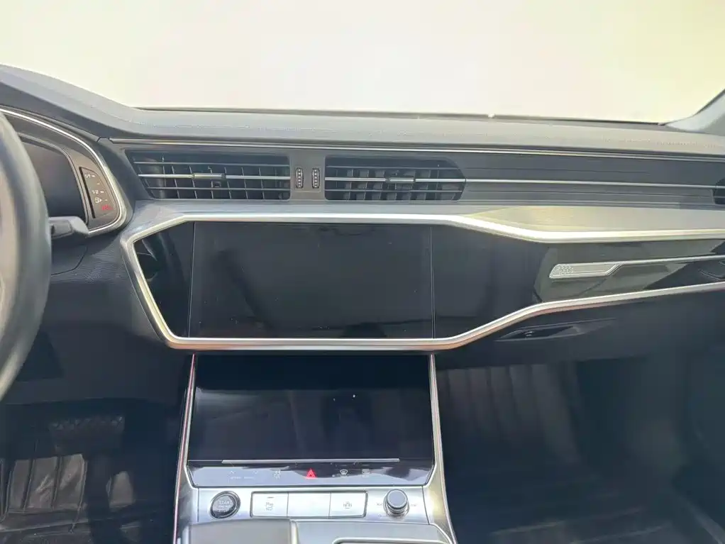 Audi A7L — миниатюра 11