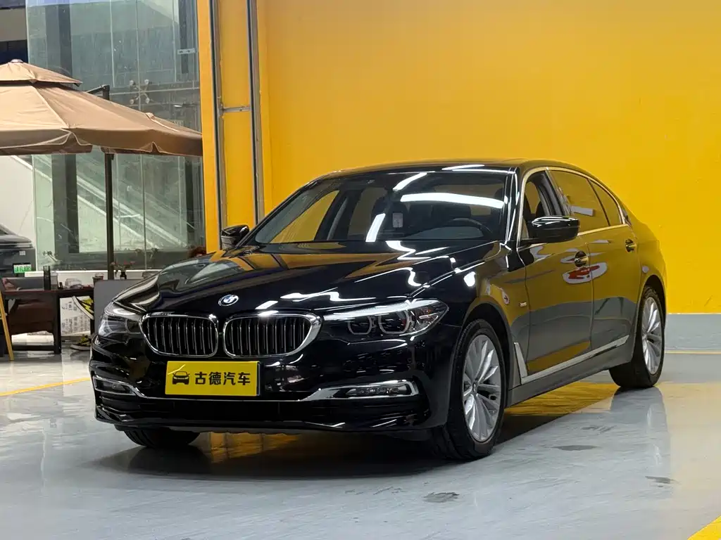 BMW 5 Series 2019