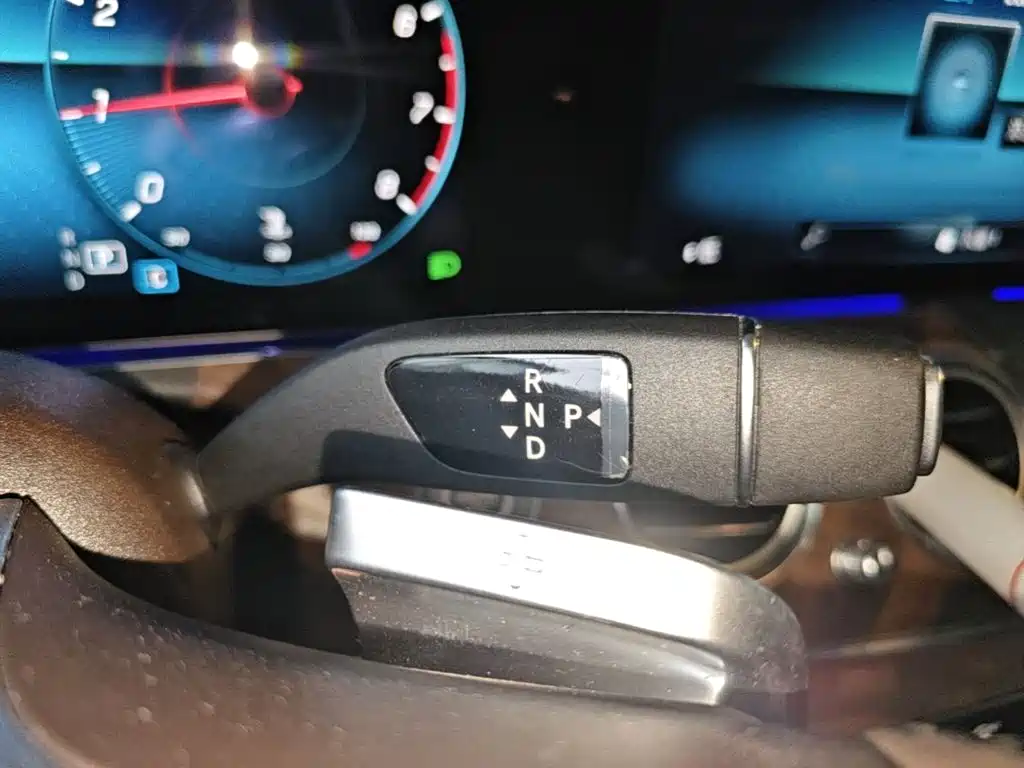 Mercedes-Benz E-Class — миниатюра 14