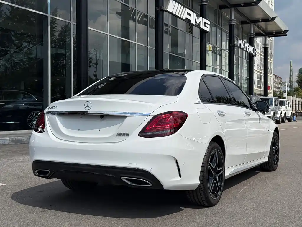 Mercedes-Benz C-Class — миниатюра 5
