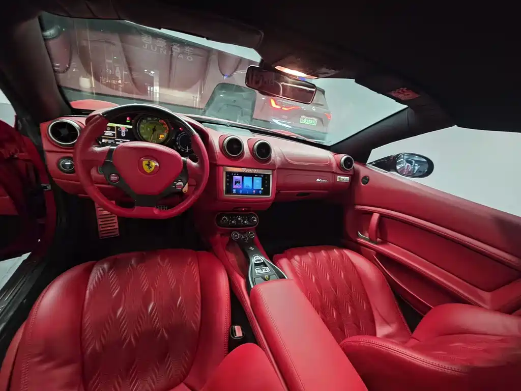 Ferrari California T — миниатюра 9