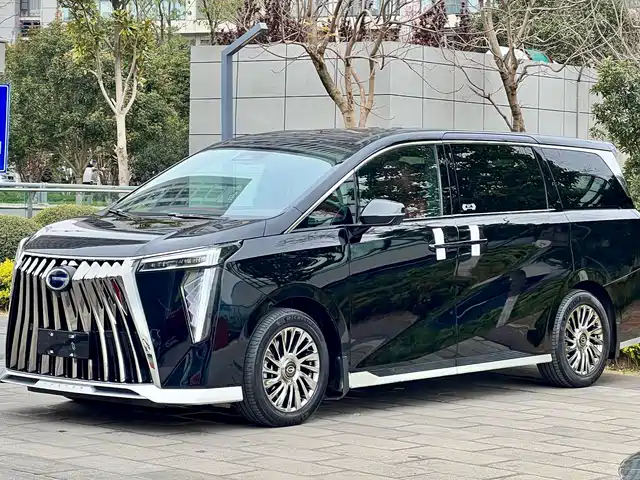 Trumpchi M — фото 1