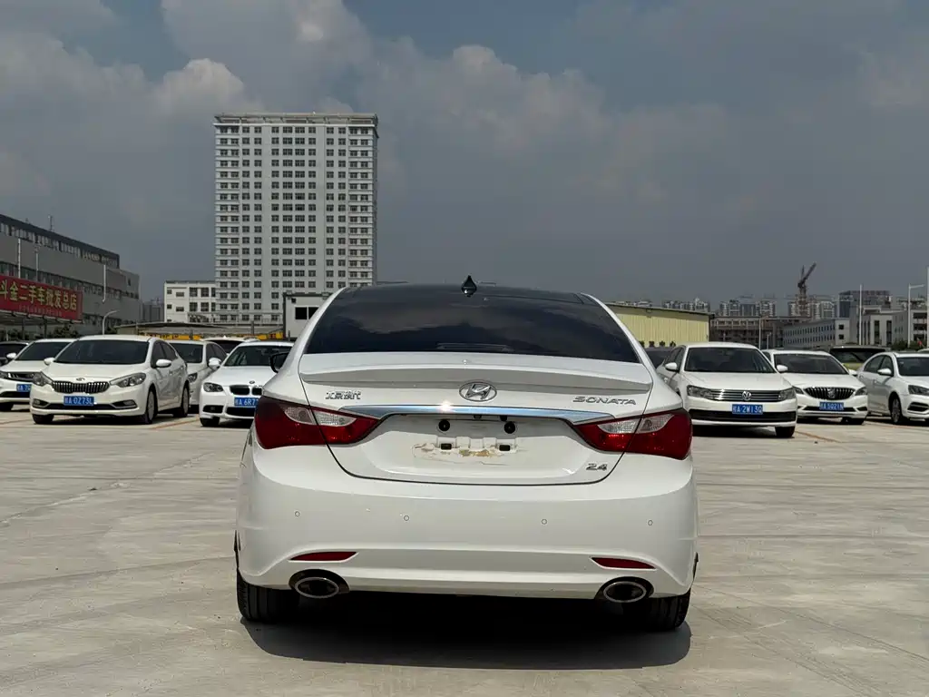 Hyundai Sonata — миниатюра 6