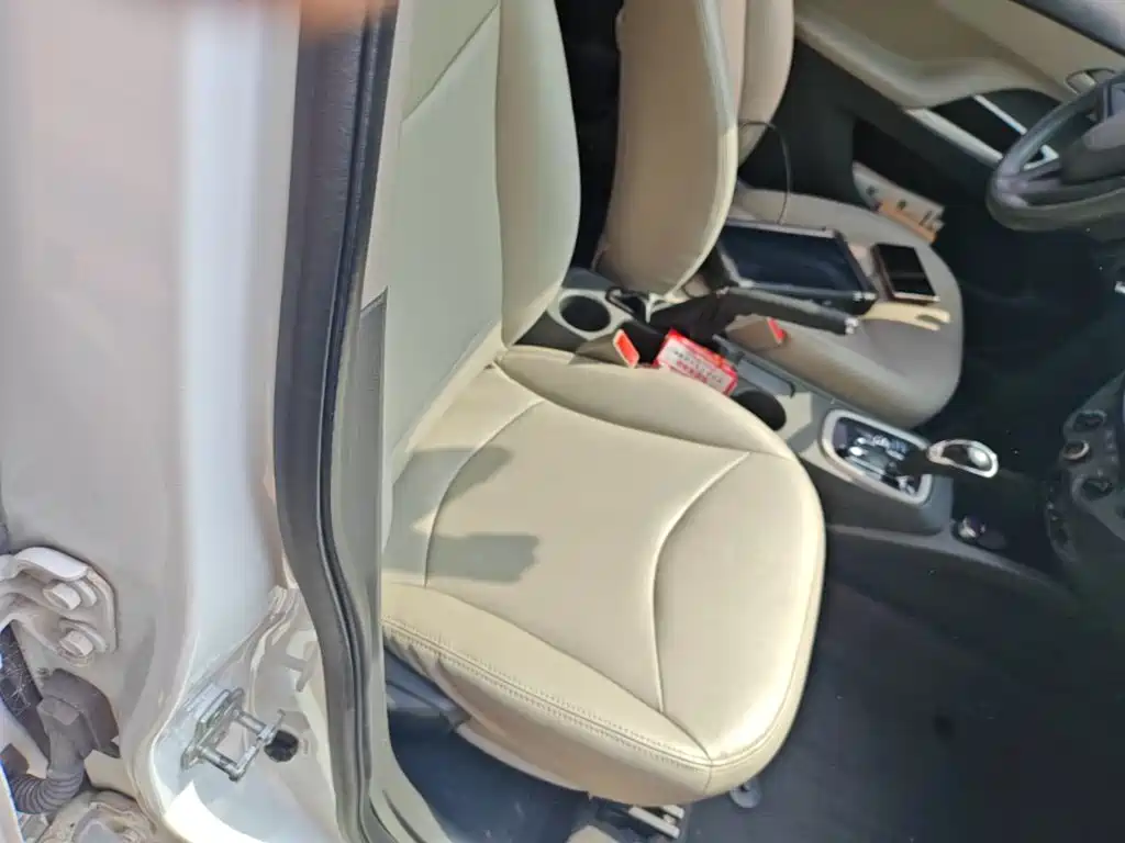 Chevrolet Sail — миниатюра 25