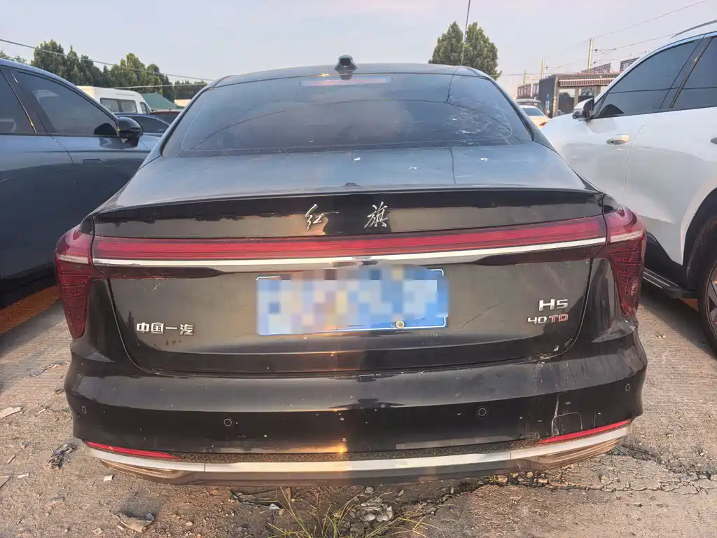 Hongqi Hongqi H5 — миниатюра 10