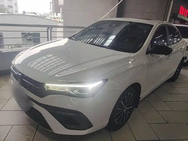 2021 Roewe i5