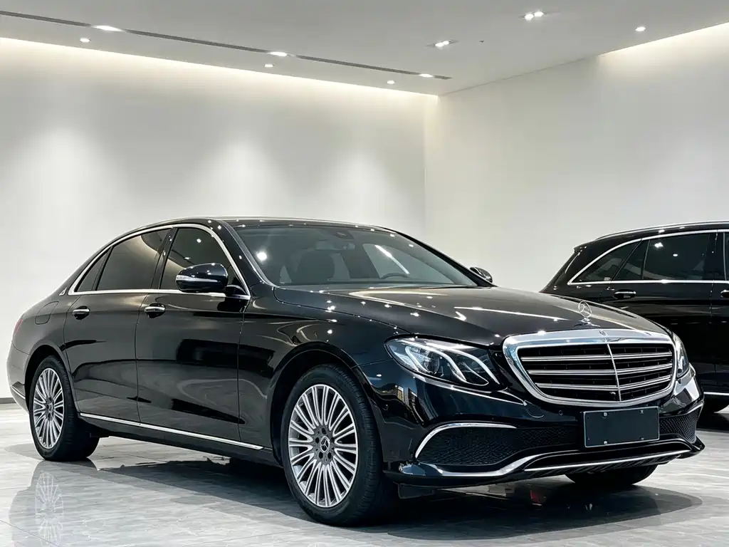 Mercedes-Benz E-Class — миниатюра 3