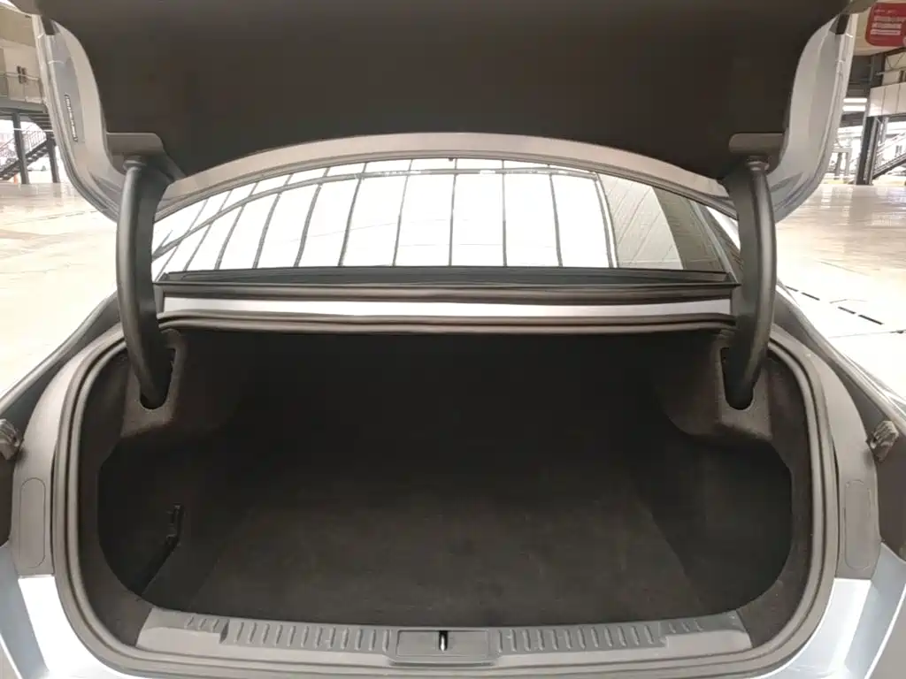 Lincoln Z — миниатюра 19
