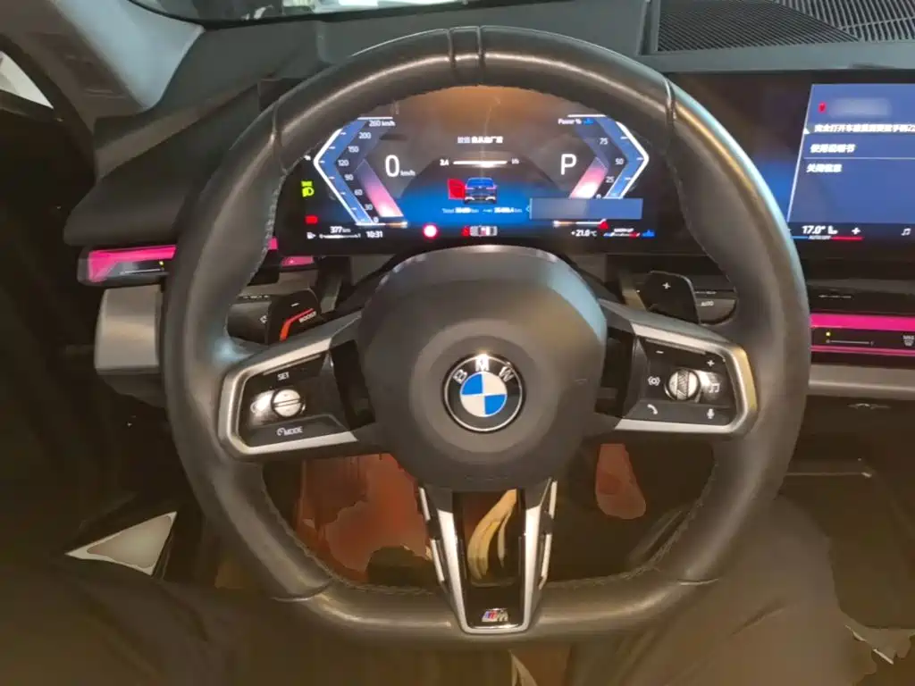 BMW 5 Series — миниатюра 11