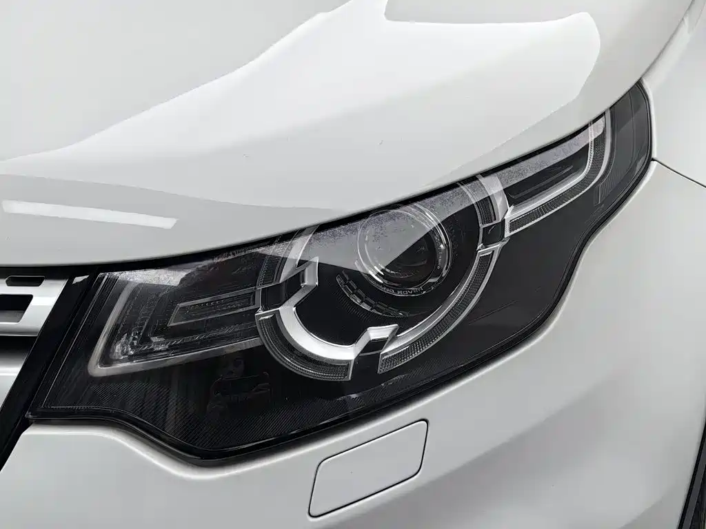 Land Rover Discovery Sport — миниатюра 7