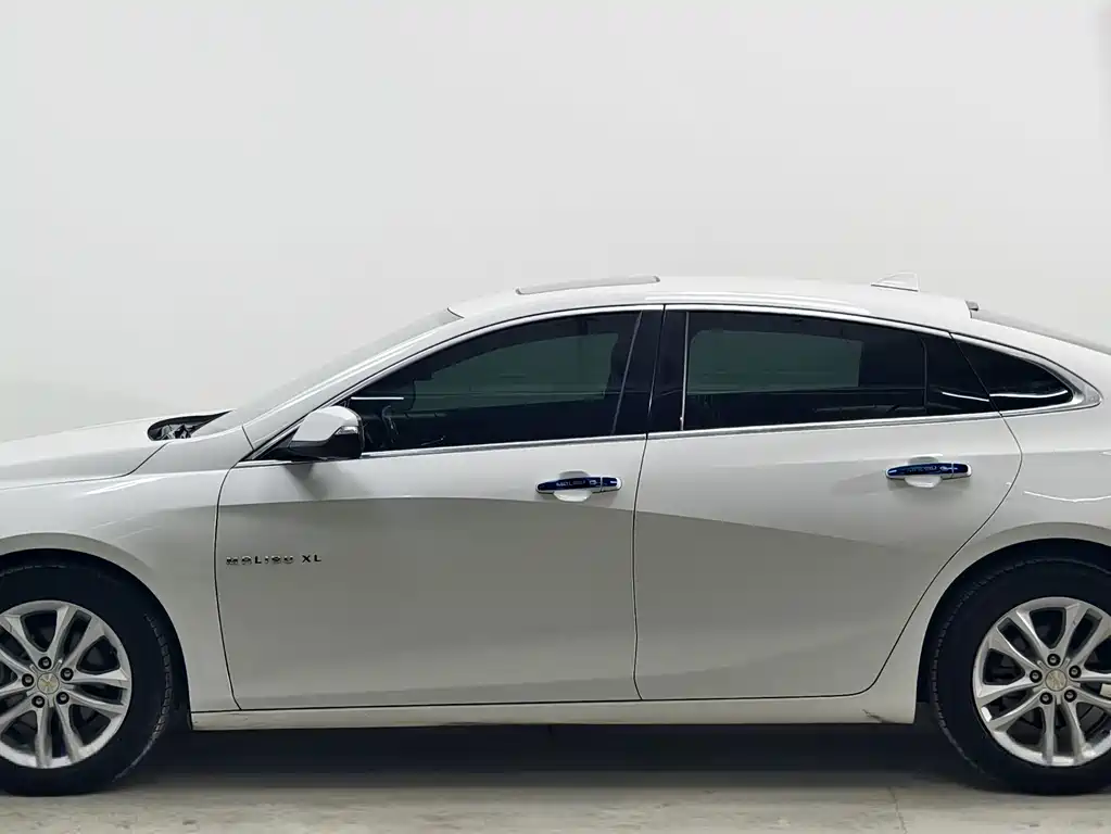 Chevrolet Malibu XL — миниатюра 7