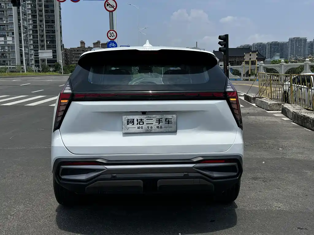 Geely Boyue L — миниатюра 5