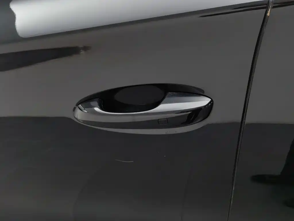 BYD Tang — миниатюра 18