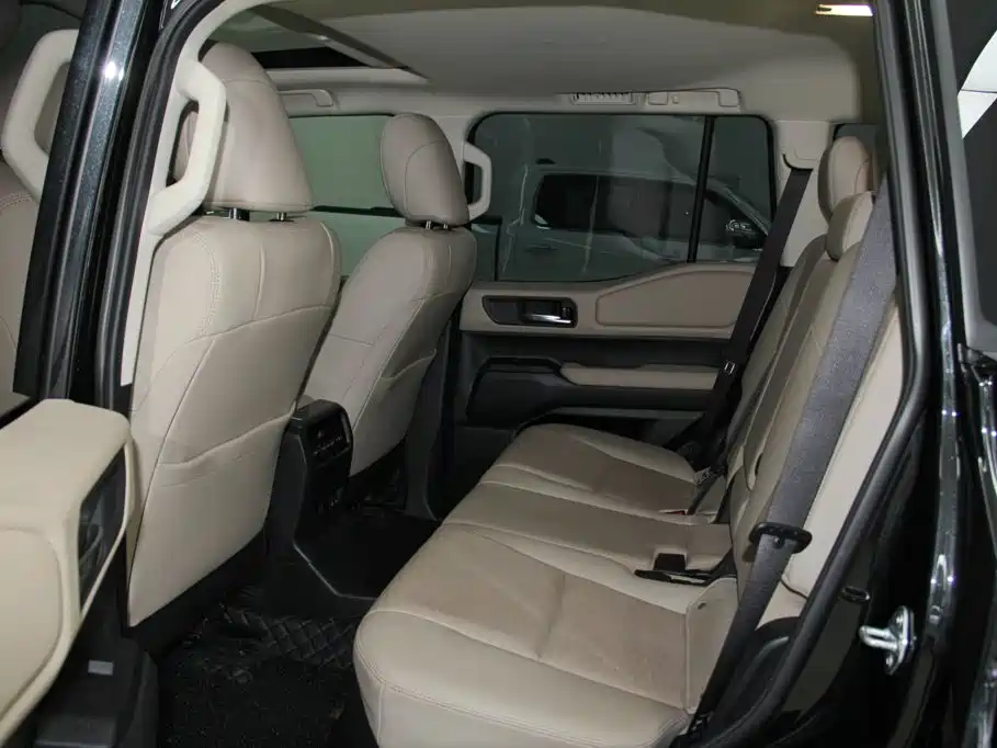 Toyota Prado — миниатюра 8