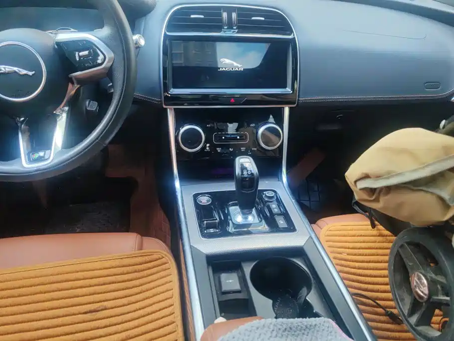 Jaguar XEL — миниатюра 13