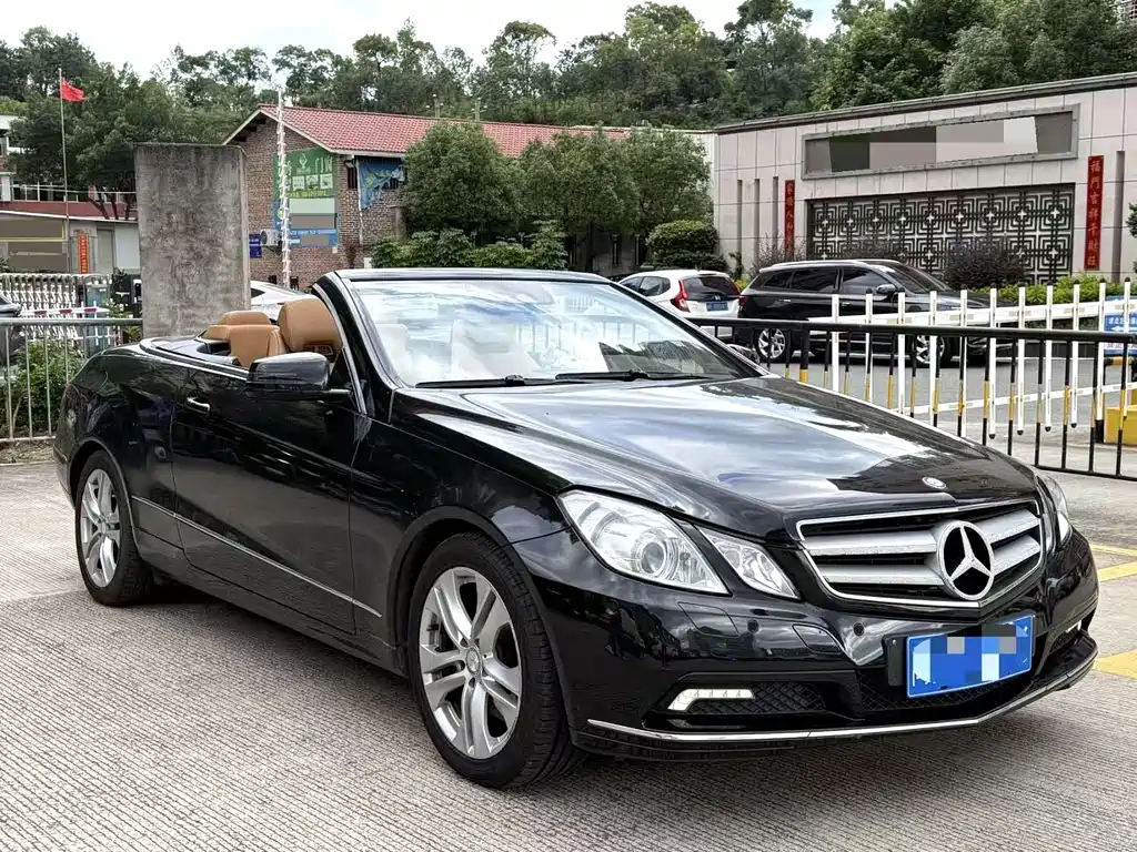 Mercedes-Benz E-Class (Import) — миниатюра 3