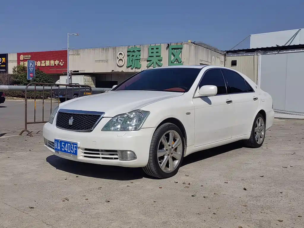 Toyota Crown 2005