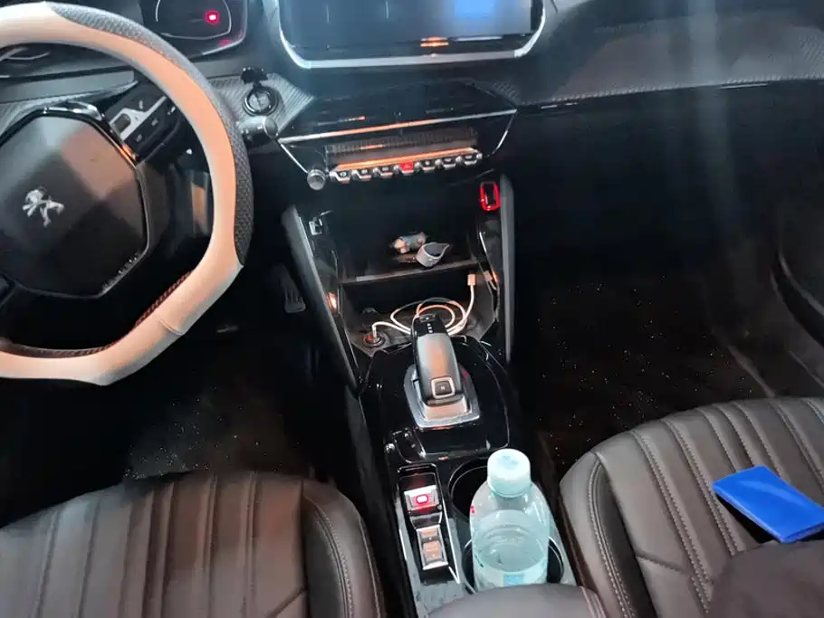Peugeot 2008 — миниатюра 16