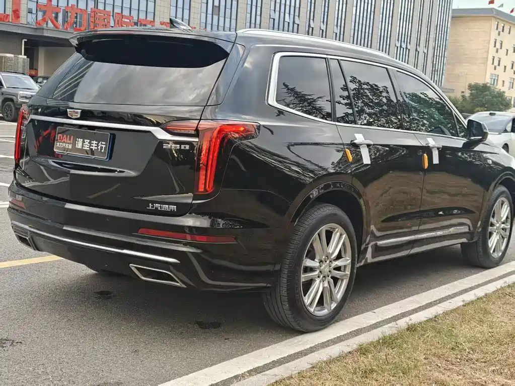 Cadillac XT6 — миниатюра 6