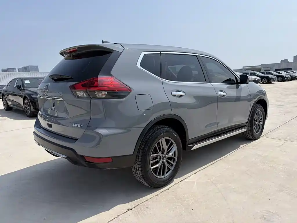 Nissan X-Trail 2025 2.0L Lead