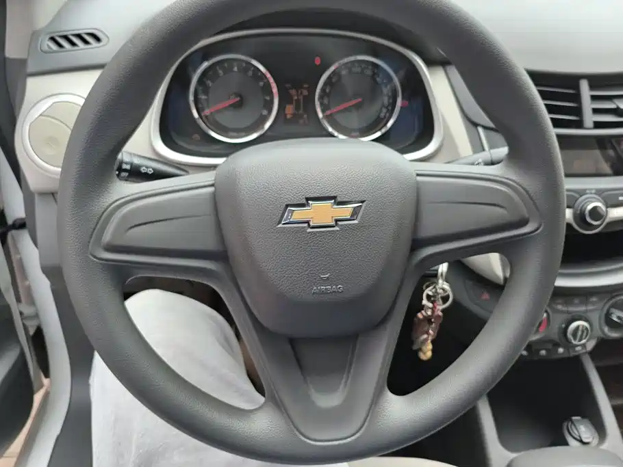 Chevrolet Sail — миниатюра 15