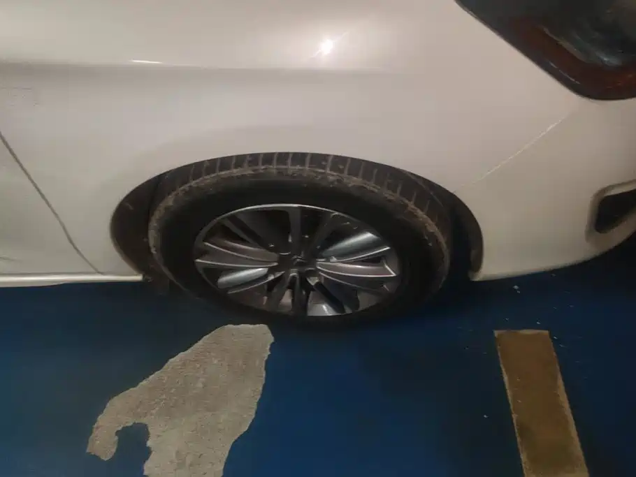 Citroen C4L — миниатюра 6