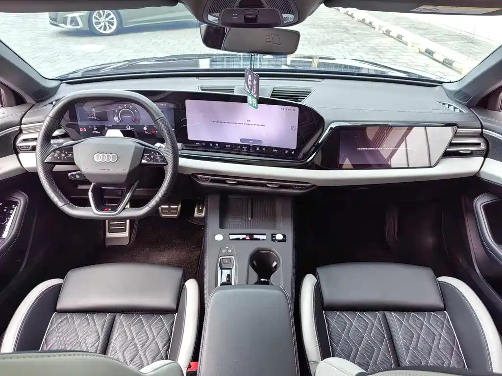 Audi A5L 2026 2.0T Sport Plus