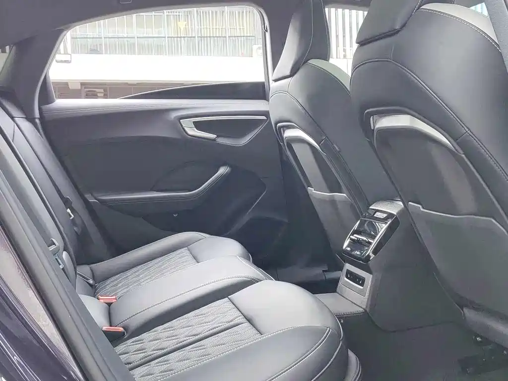 Audi A5L 2026 2.0T Sport Plus