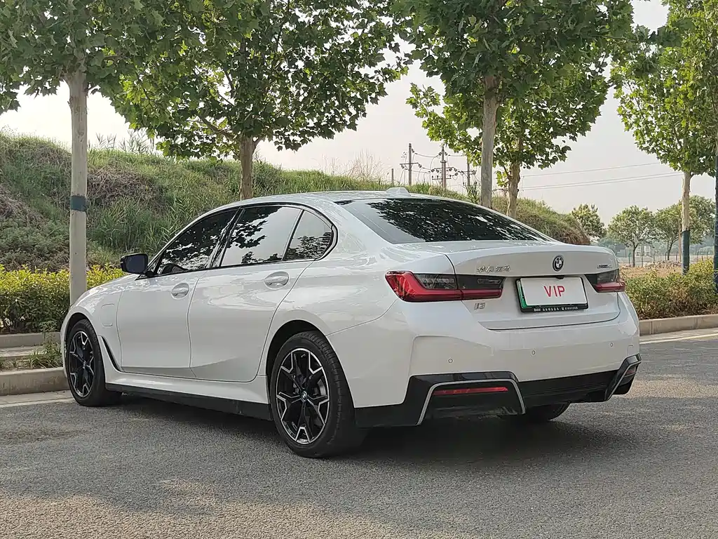 BMW i3 — миниатюра 7