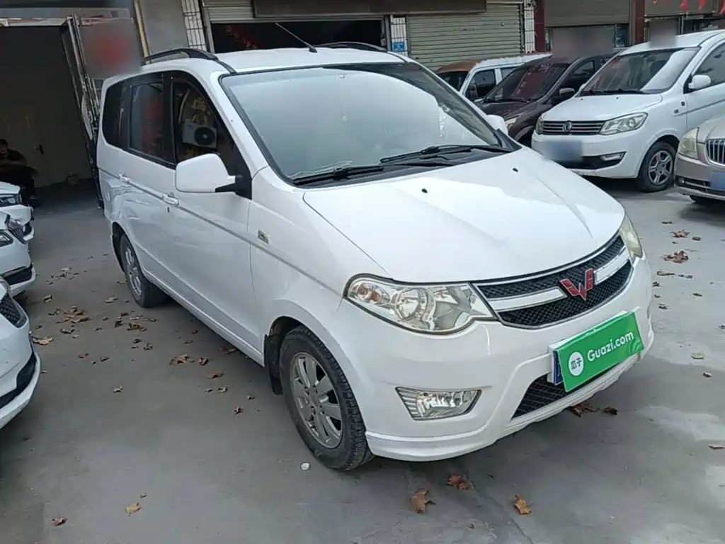 Wuling Hongguang — миниатюра 4
